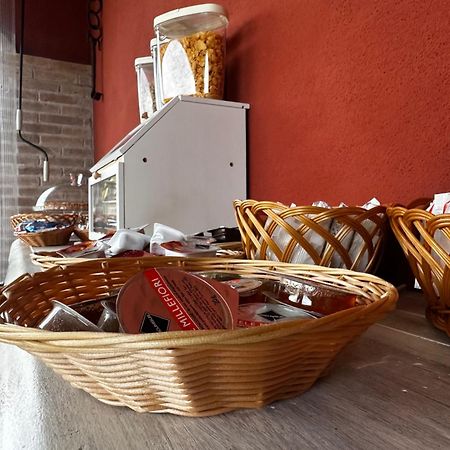 B&B A Casa Di Giulia Guidonia Buitenkant foto