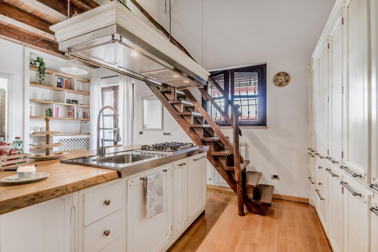 B&B A Casa Di Giulia Guidonia Buitenkant foto